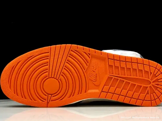 Official Maikesneakers Off-Louis 1 AJ1 OW x Jordan AQ0818-158 Air 0415